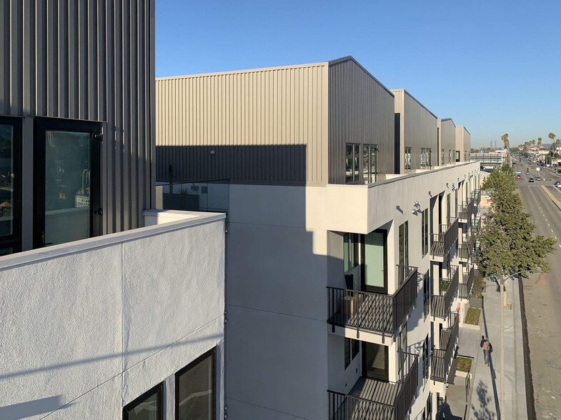 More Photos Of 3768 E Colorado Blvd, Pasadena Apartments For Lease