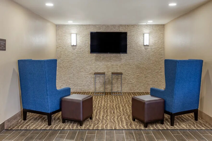 More Photos Of 115 Lake Ave, Spring Lake Hotel For Sale