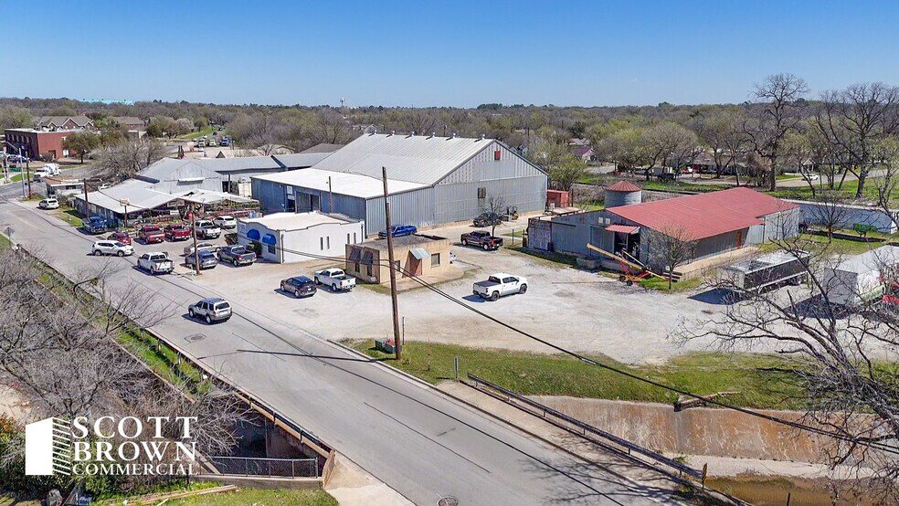 More Photos Of 320 N Bell Ave, Denton Land For Sale
