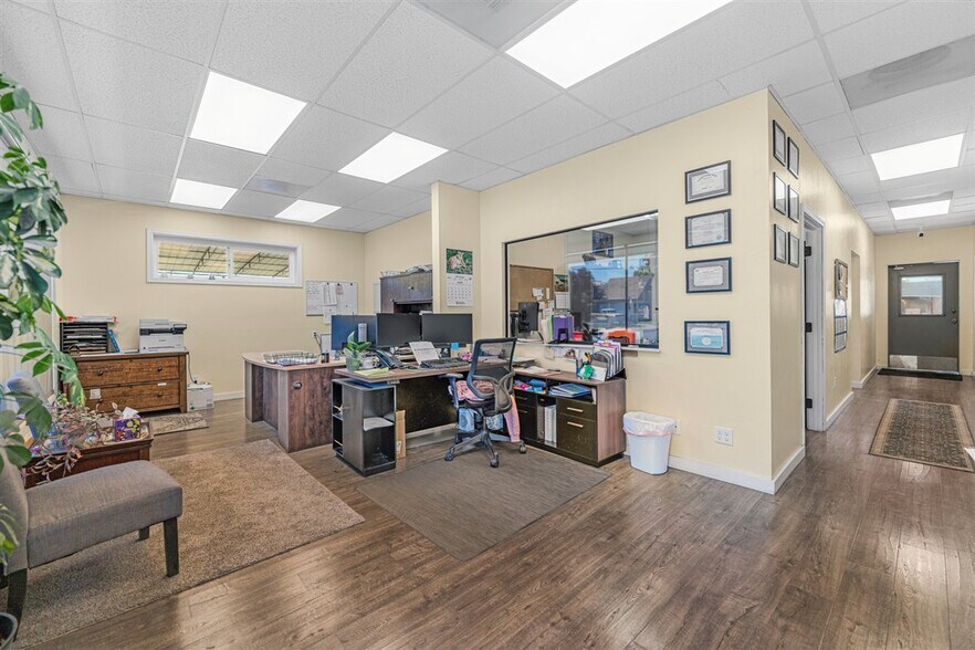 More Photos Of 2937 Merriman Rd, Medford Storefront Retail Residential For Sale