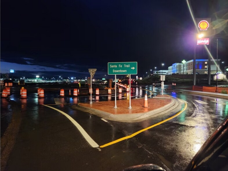 More Photos Of 2000 Santa Fe Trl, Trinidad Auto Repair For Sale