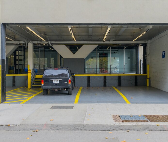 More Photos Of 220 South St, New York Land For Lease