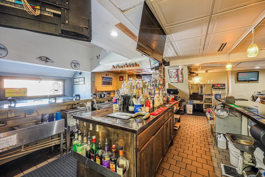 More Photos Of 7100 Sollers Point Rd, Baltimore Restaurant For Sale