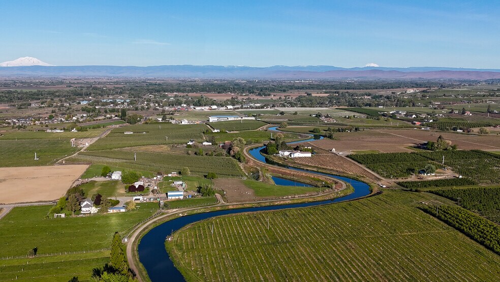 More Photos Of 500 S Bonair Rd, Zillah Winery Vineyard For Sale
