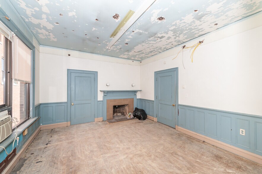 More Photos Of 71 Main St, Norwich Storefront Retail Office For Sale