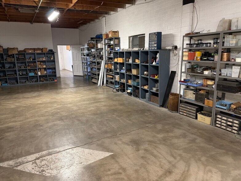 More Photos Of 3122-3144 E Columbia St, Tucson Research And Development For Sale