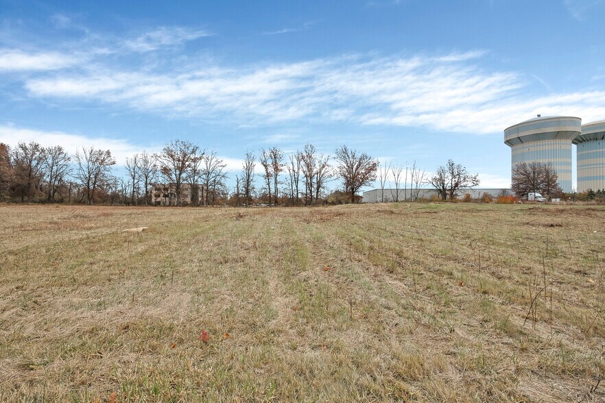 More Photos Of 150 Chris Perry Ln, Columbus Land For Lease
