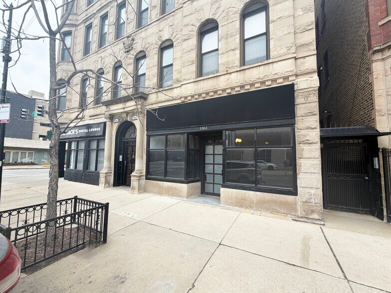 More Photos Of 1361-1363 N Ashland Ave, Chicago Apartments For Lease
