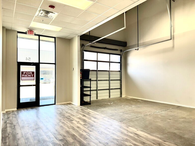 More Photos Of 4215 S Main St, Stafford Showroom For Sale