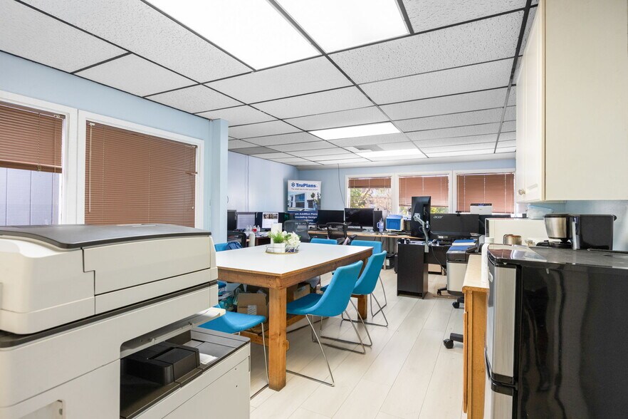 More Photos Of 630-640 S Glassell St, Orange Office For Sale