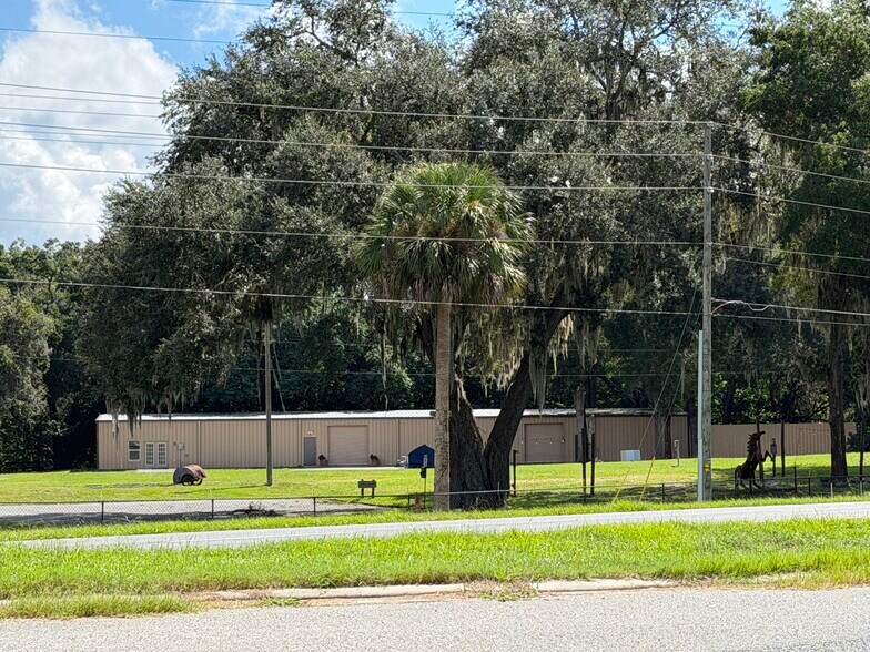 More Photos Of 7800 SE 129th Pl, Summerfield Industrial For Sale