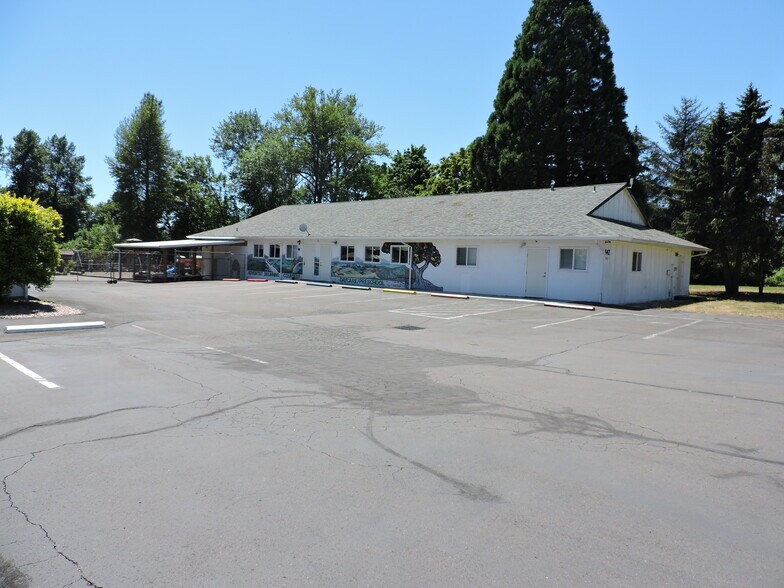 More Photos Of 940 W Main St, Sheridan Religious Facility For Sale