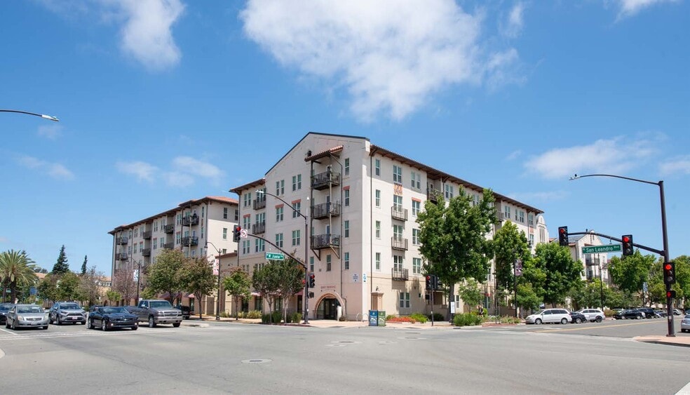 More Photos Of 1400-1498 San Leandro Blvd, San Leandro Apartments For Lease