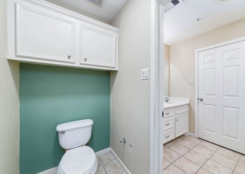 More Photos Of 100 Westpark Dr, Conroe Apartments For Sale