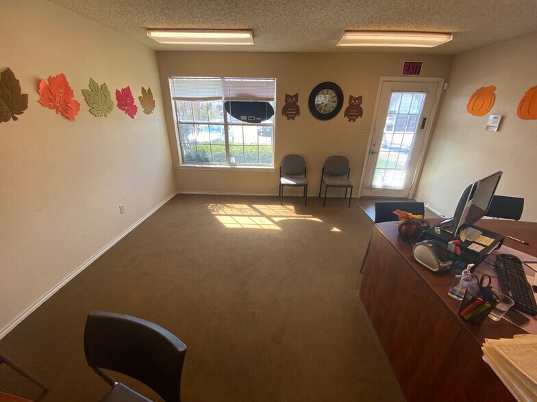 More Photos Of 405 S Elm St, Denton Apartments For Sale