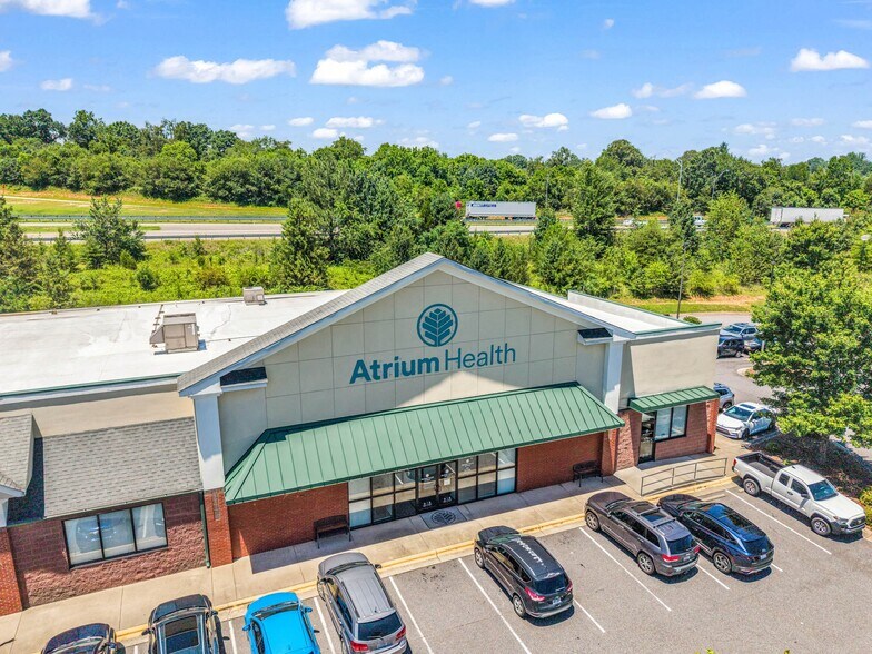 More Photos Of 104-168 Fiddlers Run Blvd, Morganton Unknown For Lease
