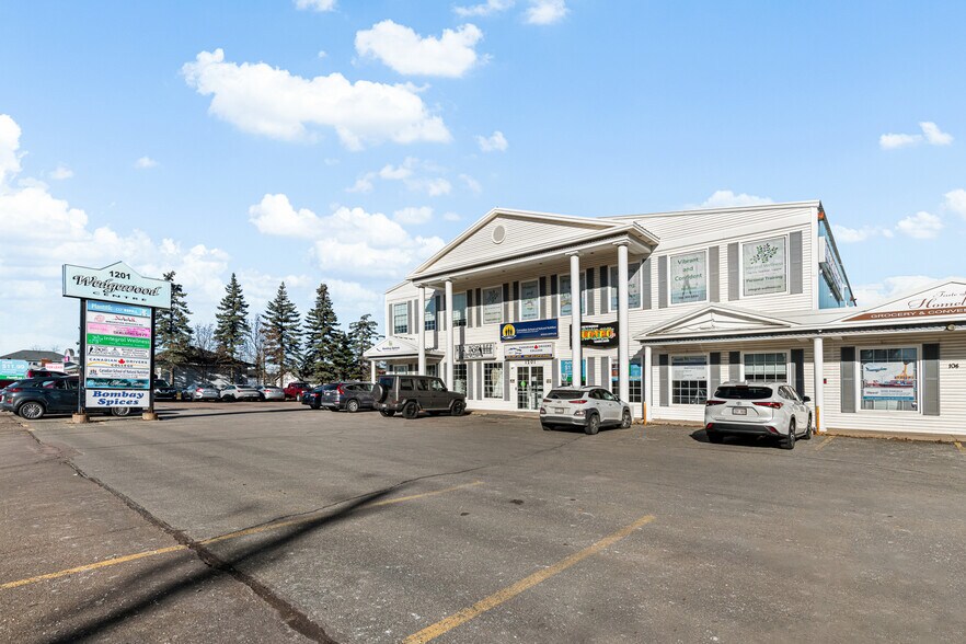 More Photos Of 1201 Mountain Rd, Moncton General Retail For Sale