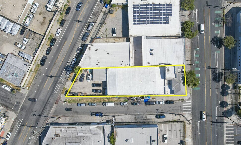 Primary Photo Of 3515 S Avalon Blvd, Los Angeles Warehouse For Sale