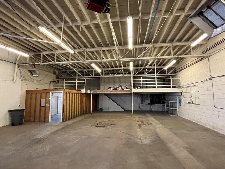 More Photos Of 1001 E Central Ave, Wichita Light Distribution For Sale