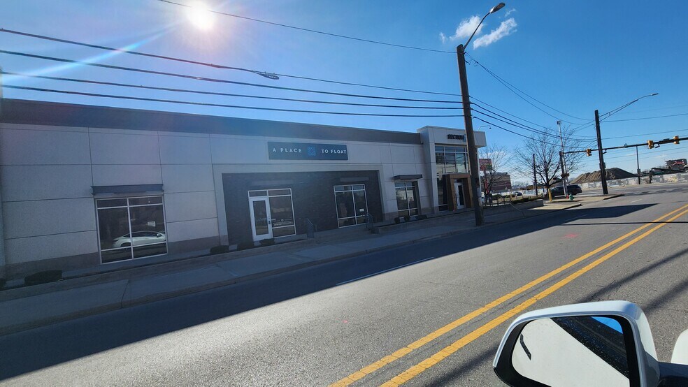 More Photos Of 425 W South St, Indianapolis Loft Creative Space For Sale