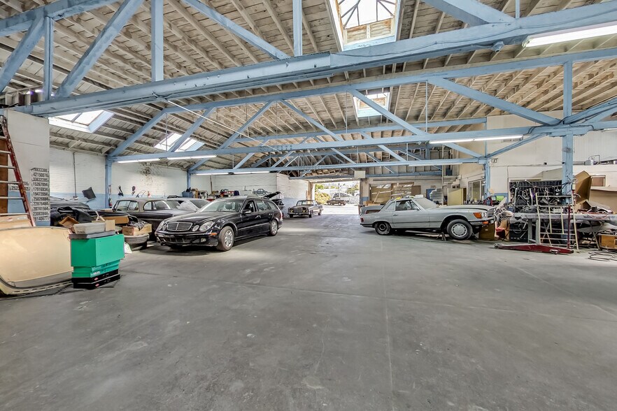 More Photos Of 3475 Champion St, Oakland Auto Repair For Sale