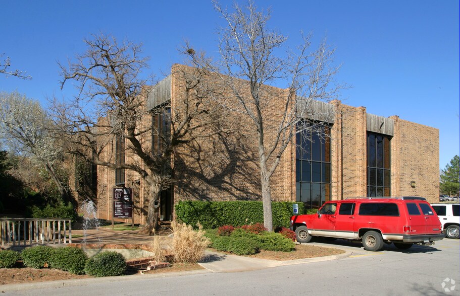 More Photos Of 3037 NW 63rd St, Oklahoma City Office For Sale