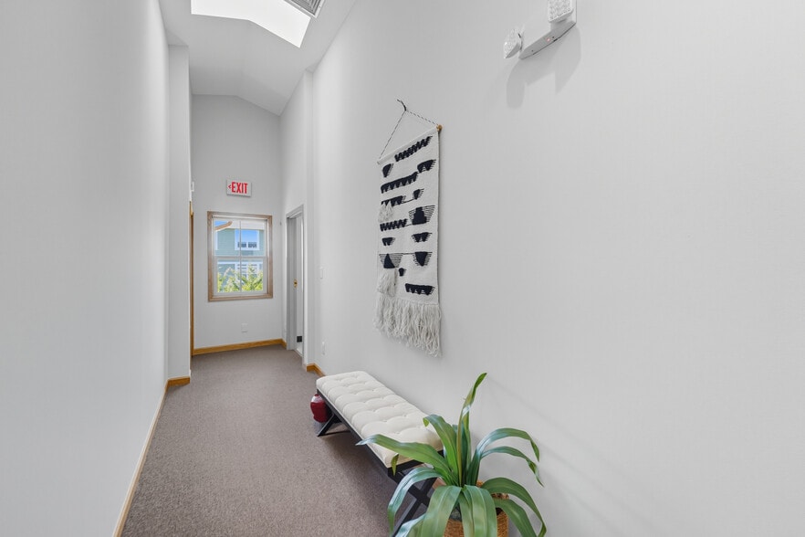 More Photos Of 10130-10134 Colvin Run Rd, Great Falls Medical For Sale