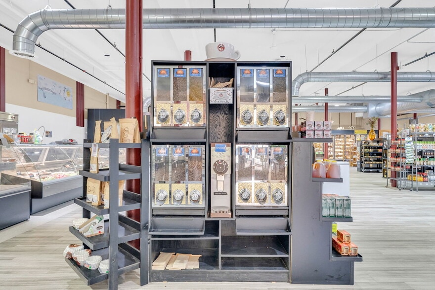 More Photos Of 306-310 Huron Ave, Port Huron Freestanding For Sale