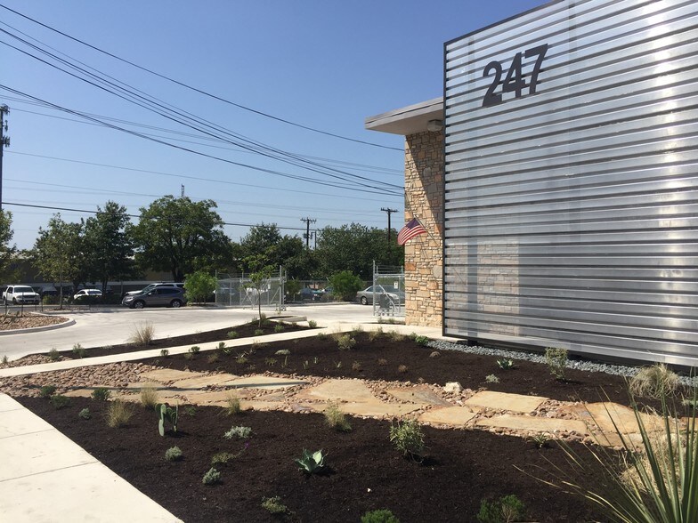More Photos Of 247 W Olmos Dr, San Antonio Office For Sale