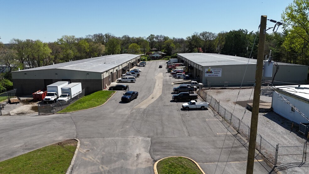 More Photos Of 2832 Logan St, Nashville Warehouse For Lease