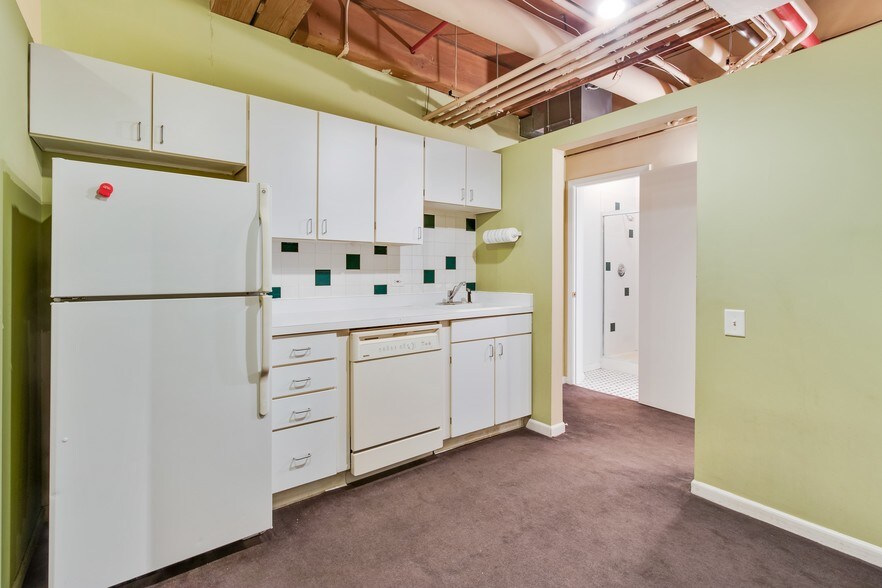 More Photos Of 1327 W Washington Blvd, Chicago Loft Creative Space For Lease