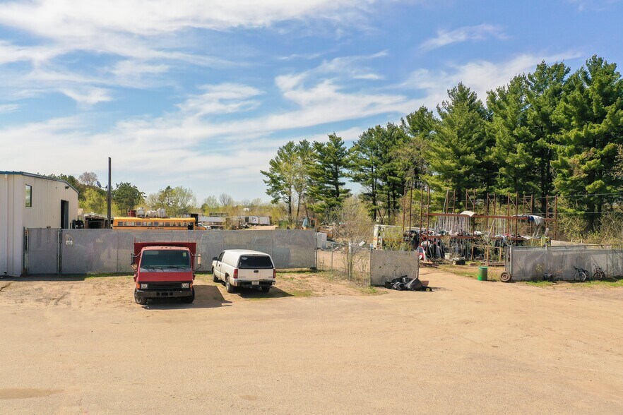More Photos Of 1920 Wi-35, Somerset Auto Salvage Facility For Sale