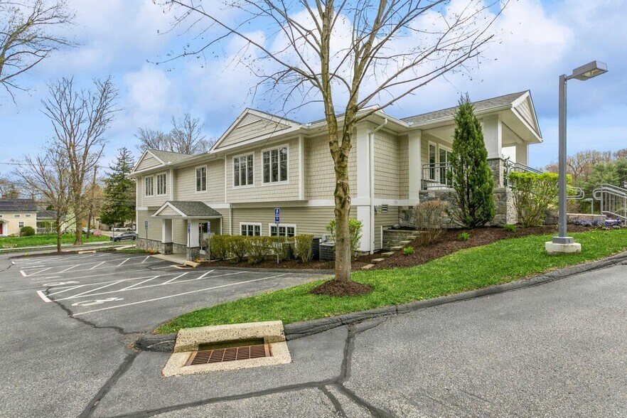 More Photos Of 131 Kent Rd, New Milford Unknown For Lease