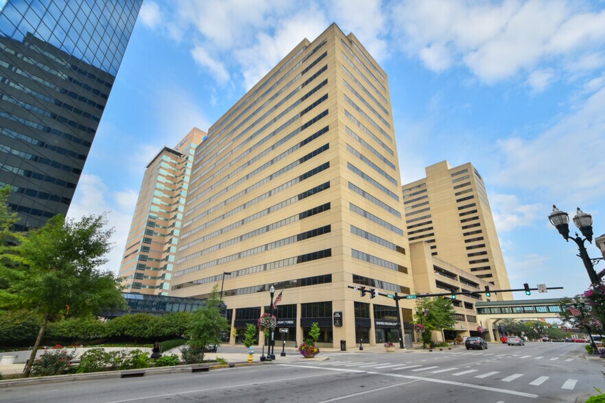 More Photos Of 333 W Vine St, Lexington Office For Lease