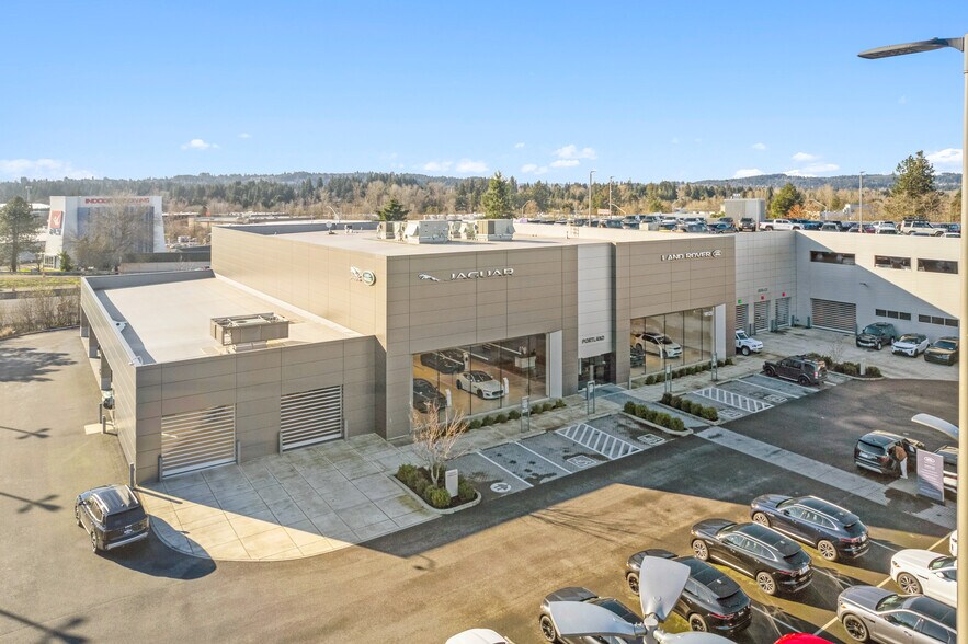 More Photos Of 10125 SW Washington Square Rd, Tigard Auto Dealership For Sale