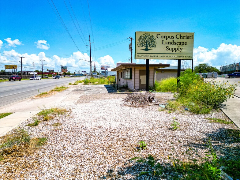 More Photos Of 4014 S Port Ave, Corpus Christi Industrial For Sale
