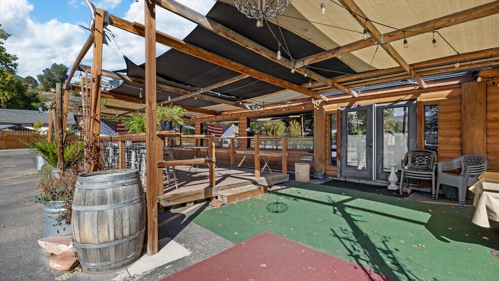 More Photos Of 412 Park Ave, Rifle Restaurant For Sale