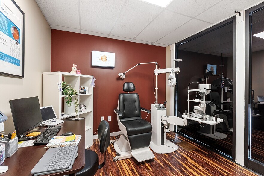 More Photos Of 94-104 N Main St, Mansfield General Retail For Sale