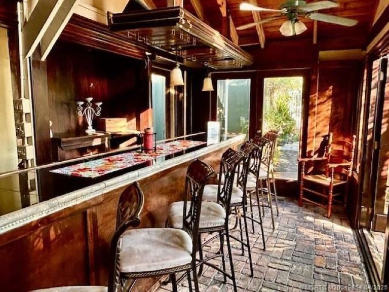 More Photos Of 3220 and 3224 NE Maple Ave, Jensen Beach Specialty For Sale