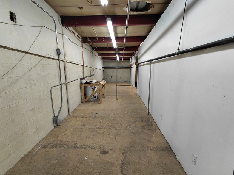 More Photos Of 6709-6711 W 58th Pl, Arvada Warehouse For Lease