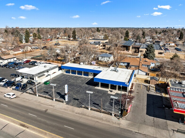 More Photos Of 4550 S Broadway, Englewood Showroom For Sale