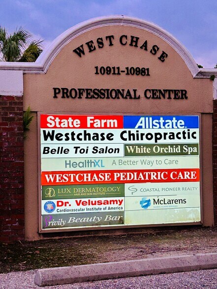 More Photos Of 10921 Countryway Blvd, Tampa Medical For Lease