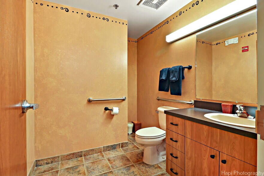 More Photos Of 195 N Milwaukee Ave, Vernon Hills Storefront Retail Office For Sale