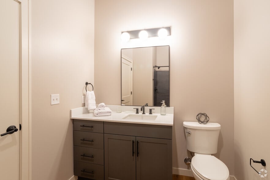 More Photos Of 75 Canal St, Manchester Apartments For Lease