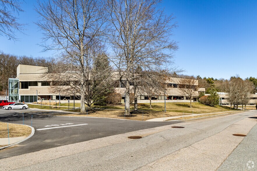 More Photos Of 101 Station Dr, Westwood Office For Lease