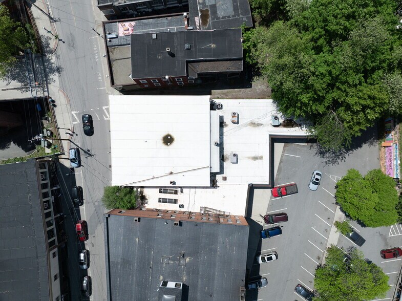 More Photos Of 69 Elliot St, Brattleboro Storefront Retail Residential For Sale