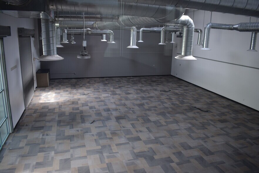 More Photos Of 3379 W Oquendo Rd, Las Vegas Warehouse For Lease