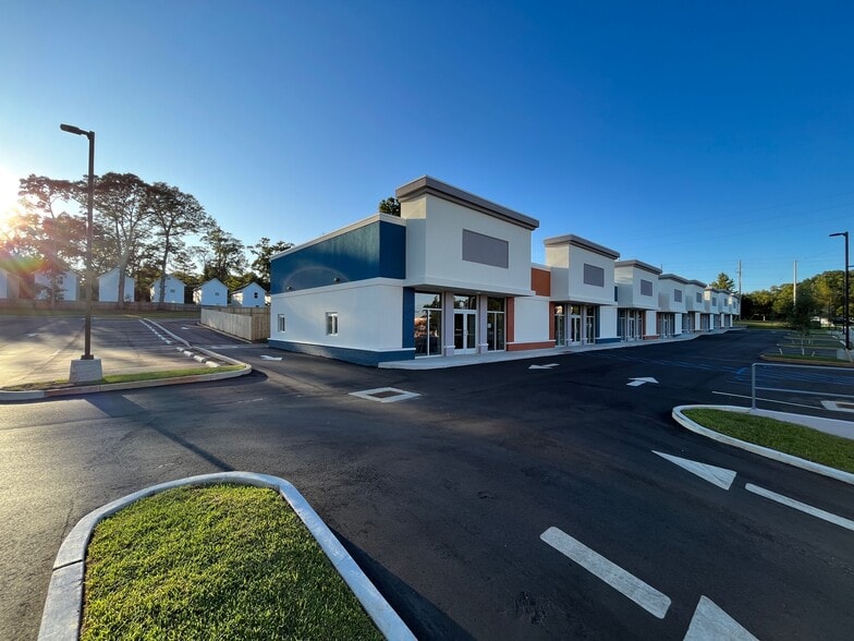 More Photos Of 5803 Old Shell Rd, Mobile Storefront For Lease