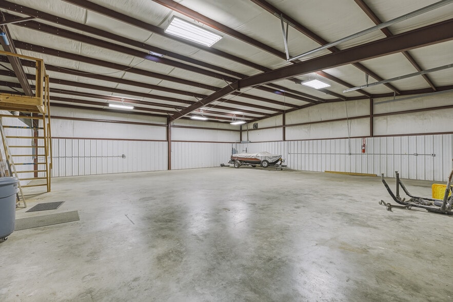 More Photos Of 32402 Tamina Rd, Magnolia Warehouse For Sale