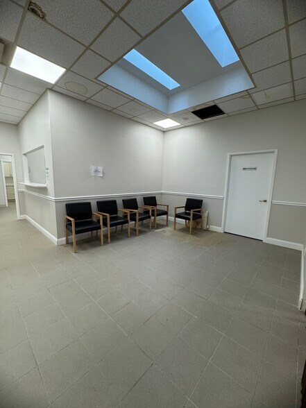 More Photos Of 1432 Hylan Blvd, Staten Island Medical For Lease